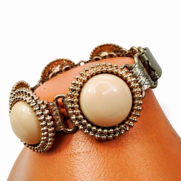 Bold Deadstock 8” Gold Tone Crown Bubble Cabochons Statement Bracelet JW1547 - Picture 4 of 4